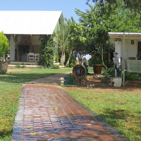 Tropic Of Capricorn Guest Farm Hotel Rehoboth Eksteriør billede